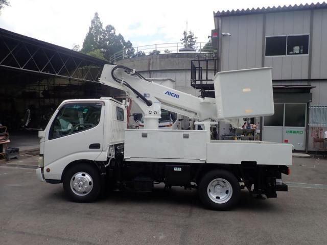 HINO DUTRO 2006 Image 31