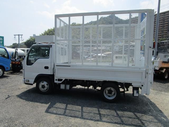ISUZU ELF 2012 Image 31