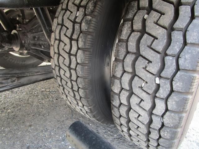 ISUZU ELF 2012 Image 31