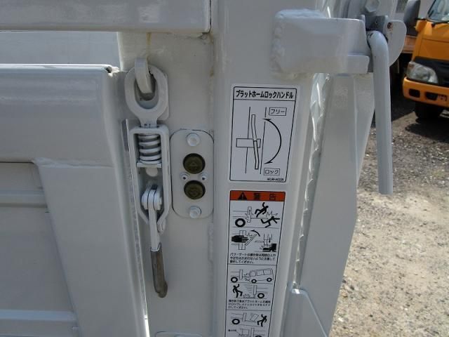 ISUZU ELF 2012 Image 31