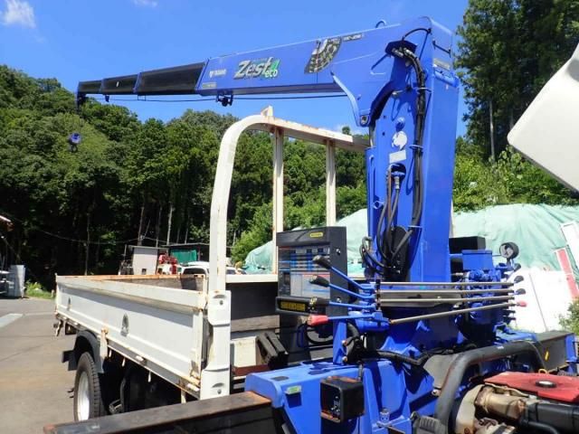 HINO DUTRO 2013 Image 31