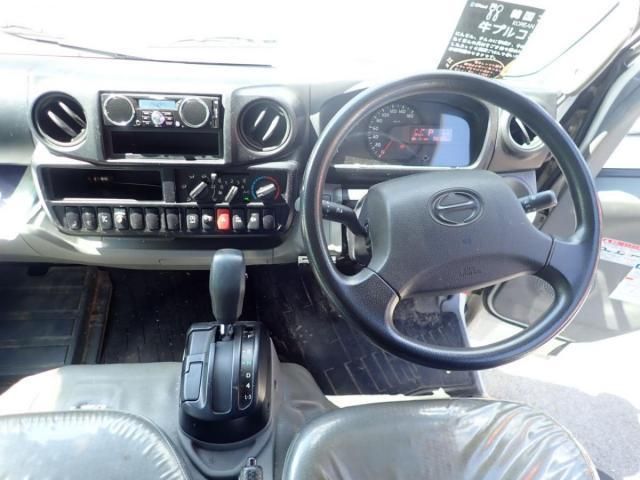 HINO DUTRO 2013 Image 31