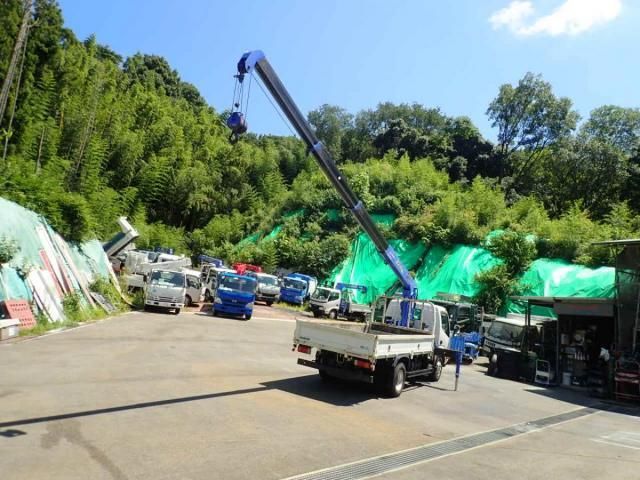 HINO DUTRO 2013 Image 31