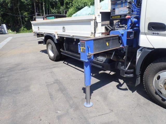 HINO DUTRO 2013 Image 31