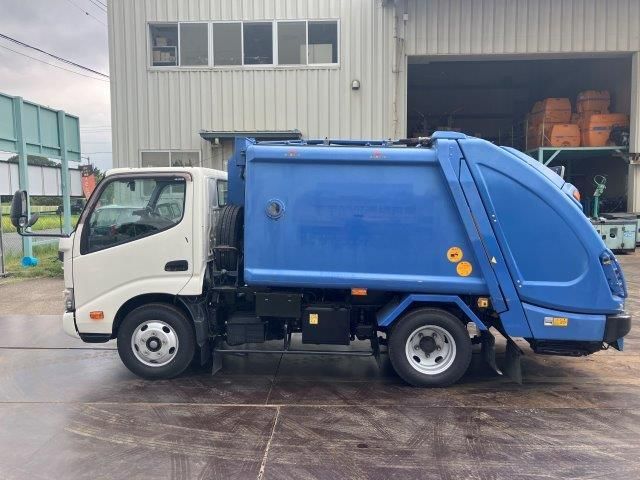 HINO DUTRO 2017 Image 31