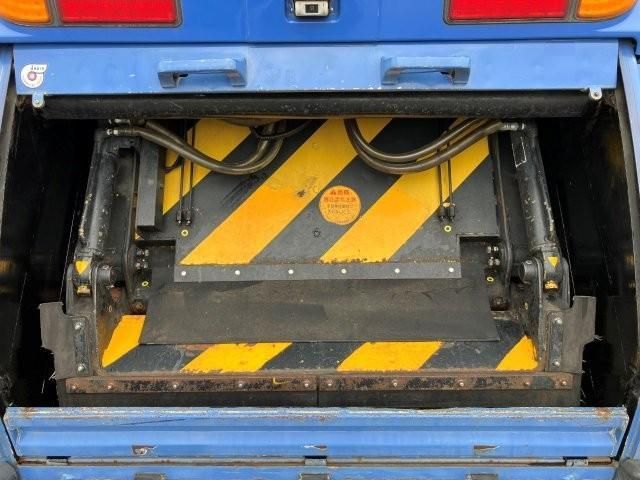 HINO DUTRO 2017 Image 31