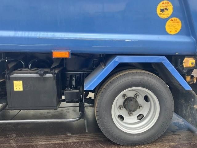 HINO DUTRO 2017 Image 31