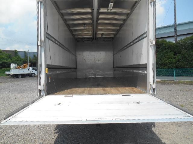 MITSUBISHI FUSOU FIGHTER 2018 Image 31