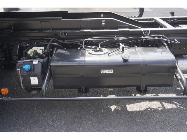 MITSUBISHI CANTER 2024 Image 31