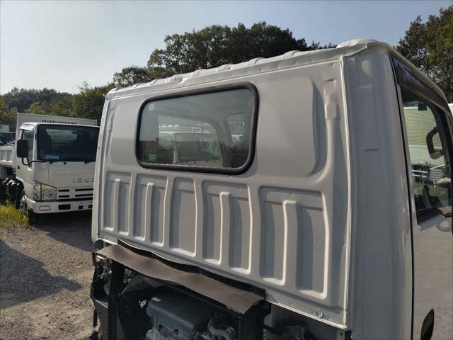 ISUZU ELF 2013 Image 31
