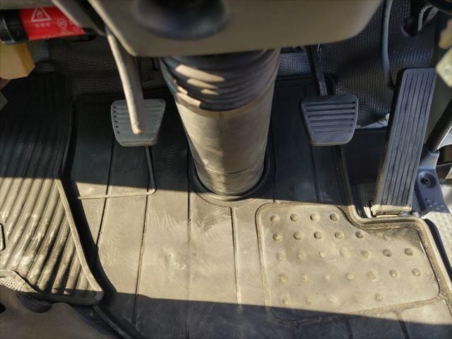 ISUZU ELF 2013 Image 31