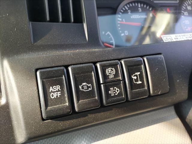 ISUZU ELF 2013 Image 31