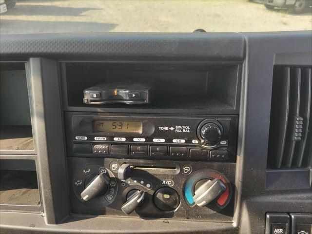 ISUZU ELF 2013 Image 31