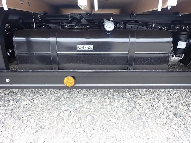 MITSUBISHI CANTER 2024 Image 31