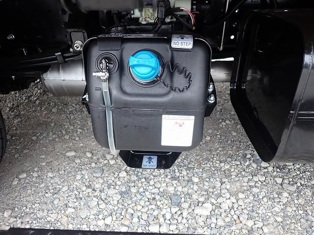 MITSUBISHI CANTER 2024 Image 31