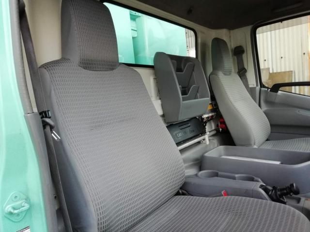 HINO DUTRO 2015 Image 31