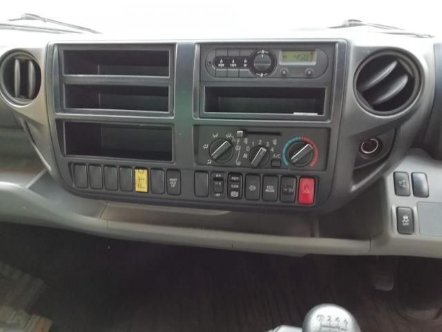 HINO DUTRO 2015 Image 31