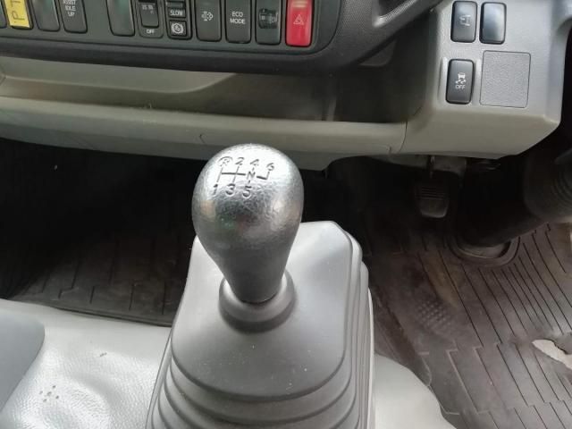 HINO DUTRO 2015 Image 31