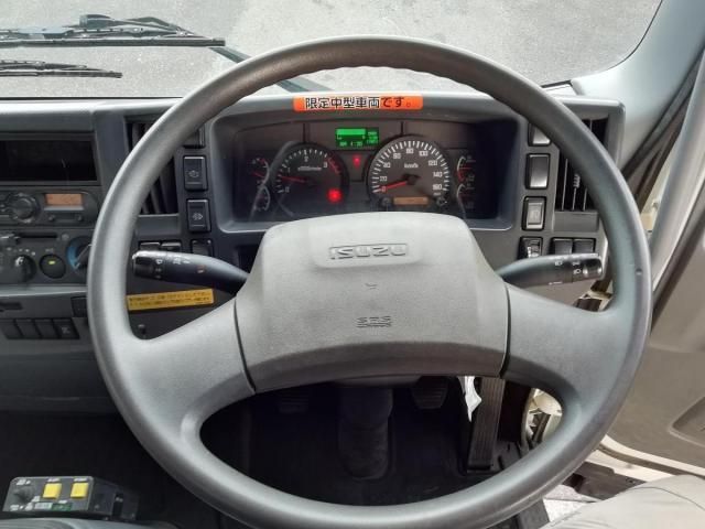 ISUZU FORWARD 2017 Image 31