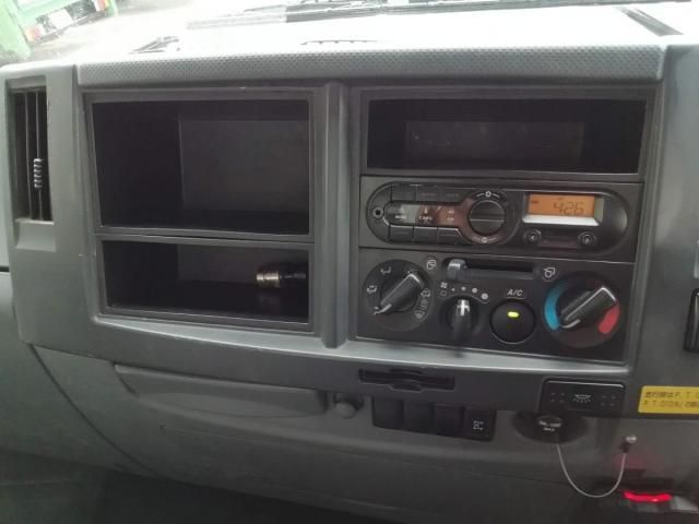 ISUZU FORWARD 2017 Image 31