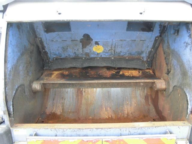 ISUZU ELF 2014 Image 31