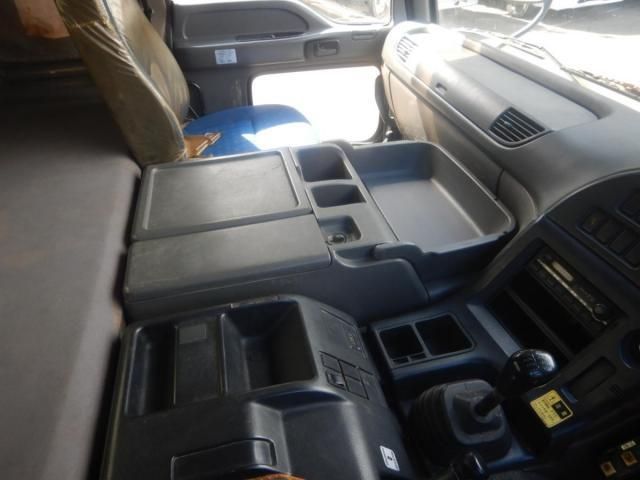 ISUZU GIGA 2009 Image 31