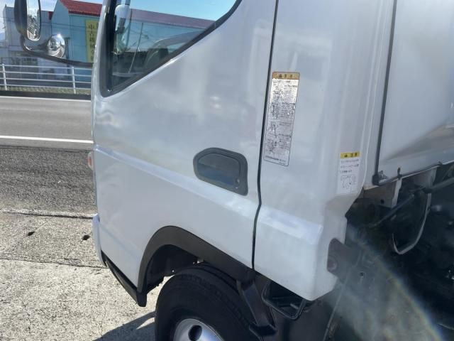 MITSUBISHI CANTER 2006 Image 31
