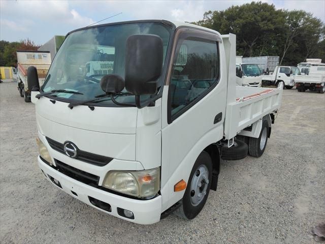 HINO DUTRO 2012 Image 31