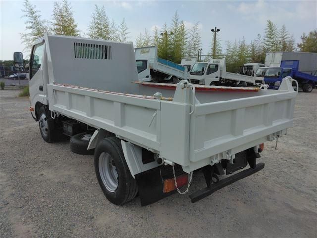 HINO DUTRO 2012 Image 31