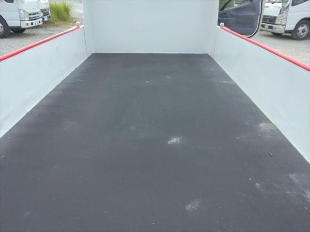 HINO DUTRO 2012 Image 31