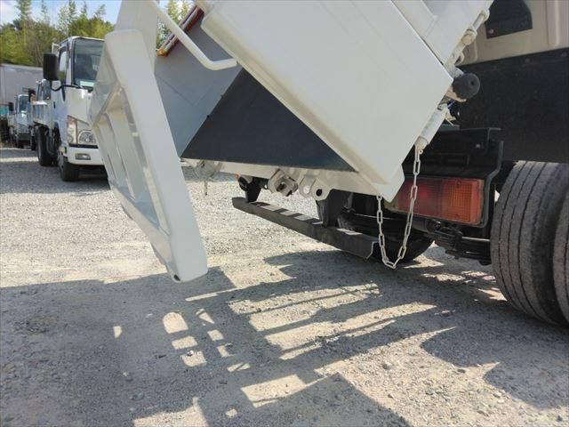 HINO DUTRO 2012 Image 31