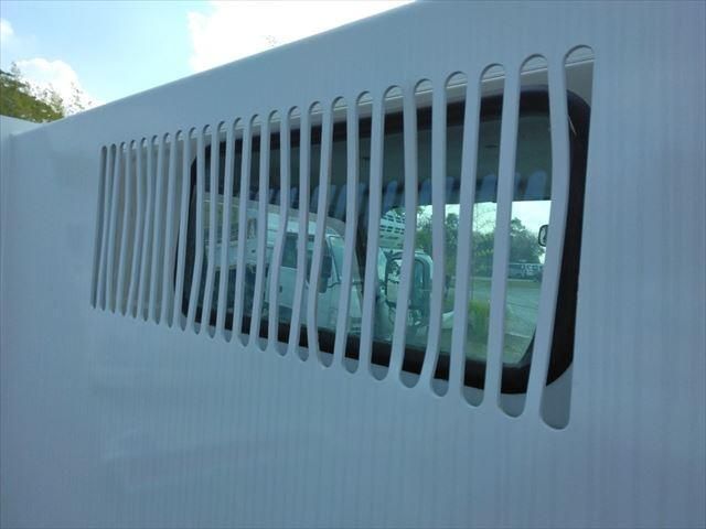 HINO DUTRO 2012 Image 31