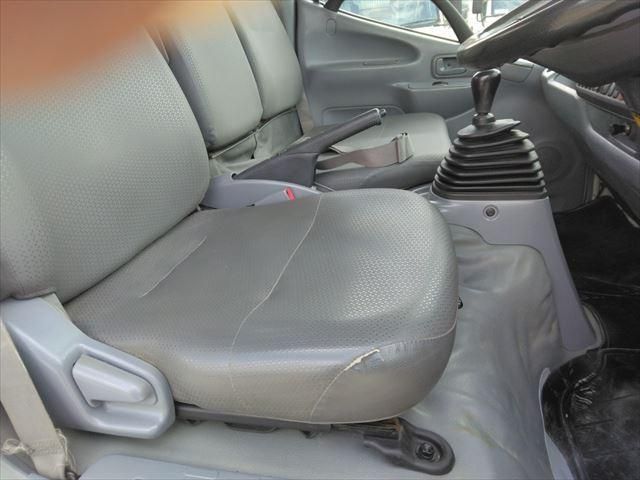 HINO DUTRO 2012 Image 31