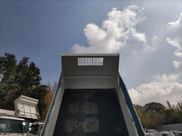 HINO DUTRO 2006 Image 31