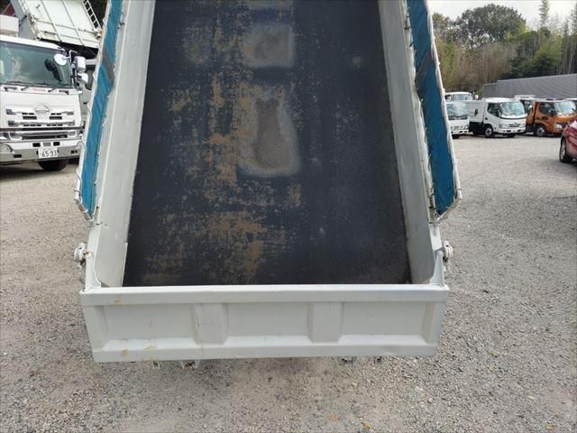 HINO DUTRO 2006 Image 31