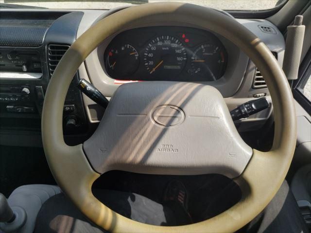 HINO DUTRO 2006 Image 31