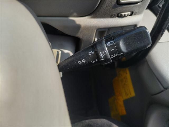 HINO DUTRO 2006 Image 31