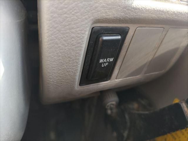 HINO DUTRO 2006 Image 31