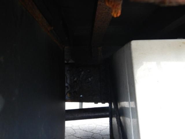 MITSUBISHI FUSOU FIGHTER 2003 Image 31