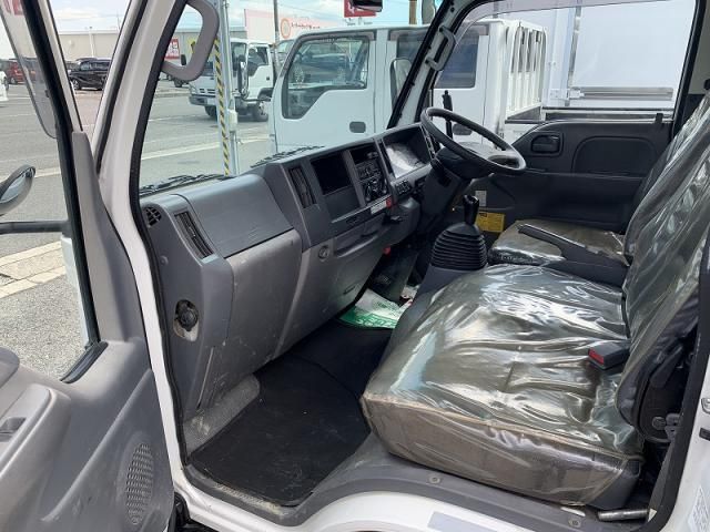 ISUZU ELF 2017 Image 31