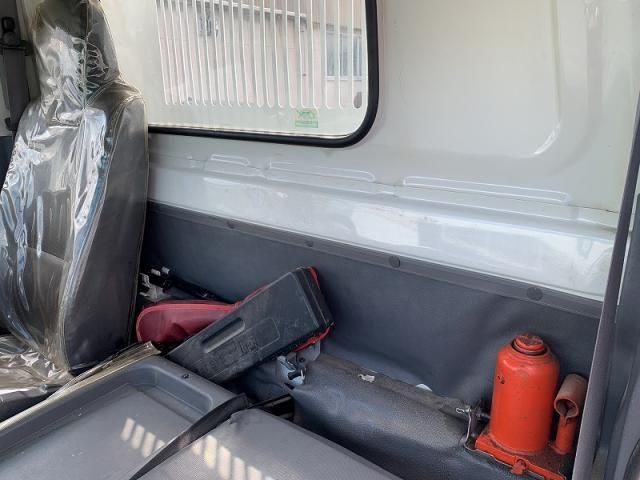 ISUZU ELF 2017 Image 31