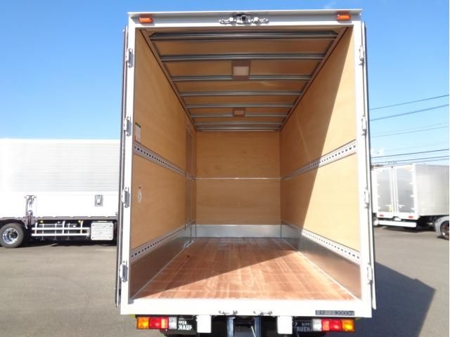 MITSUBISHI CANTER 2024 Image 31