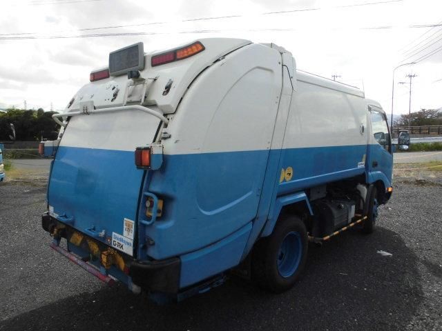 HINO DUTRO 2013 Image 31