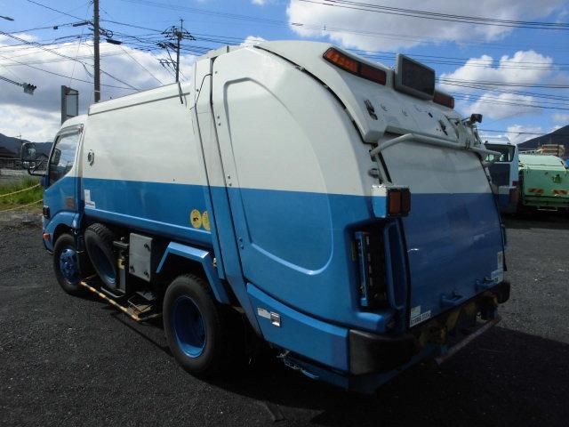 HINO DUTRO 2013 Image 31