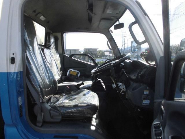 HINO DUTRO 2013 Image 31