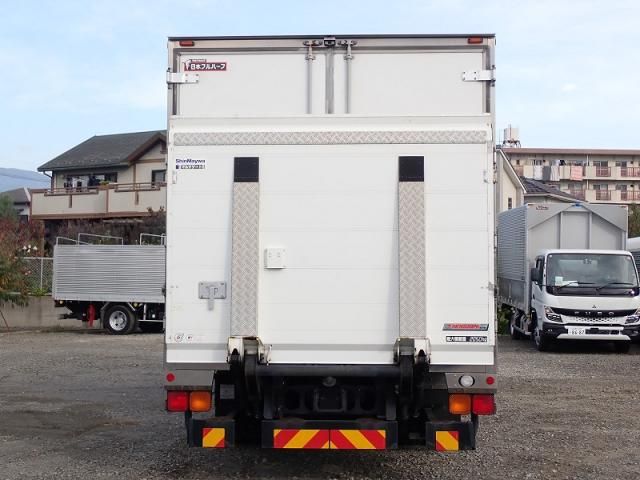 MITSUBISHI FUSOU FIGHTER 2014 Image 31