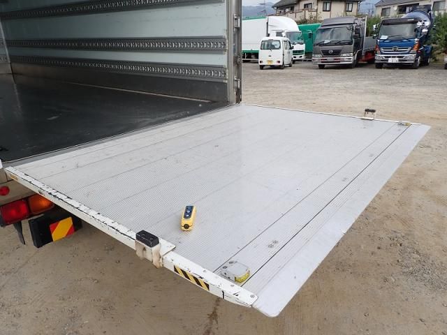 MITSUBISHI FUSOU FIGHTER 2014 Image 31