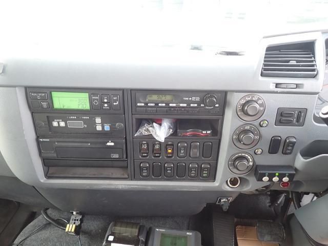 MITSUBISHI FUSOU FIGHTER 2014 Image 31