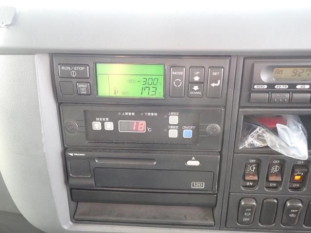 MITSUBISHI FUSOU FIGHTER 2014 Image 31