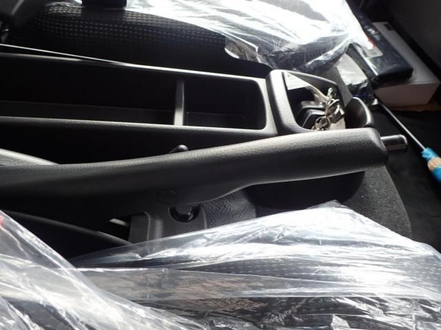 MITSUBISHI CANTER 2024 Image 31